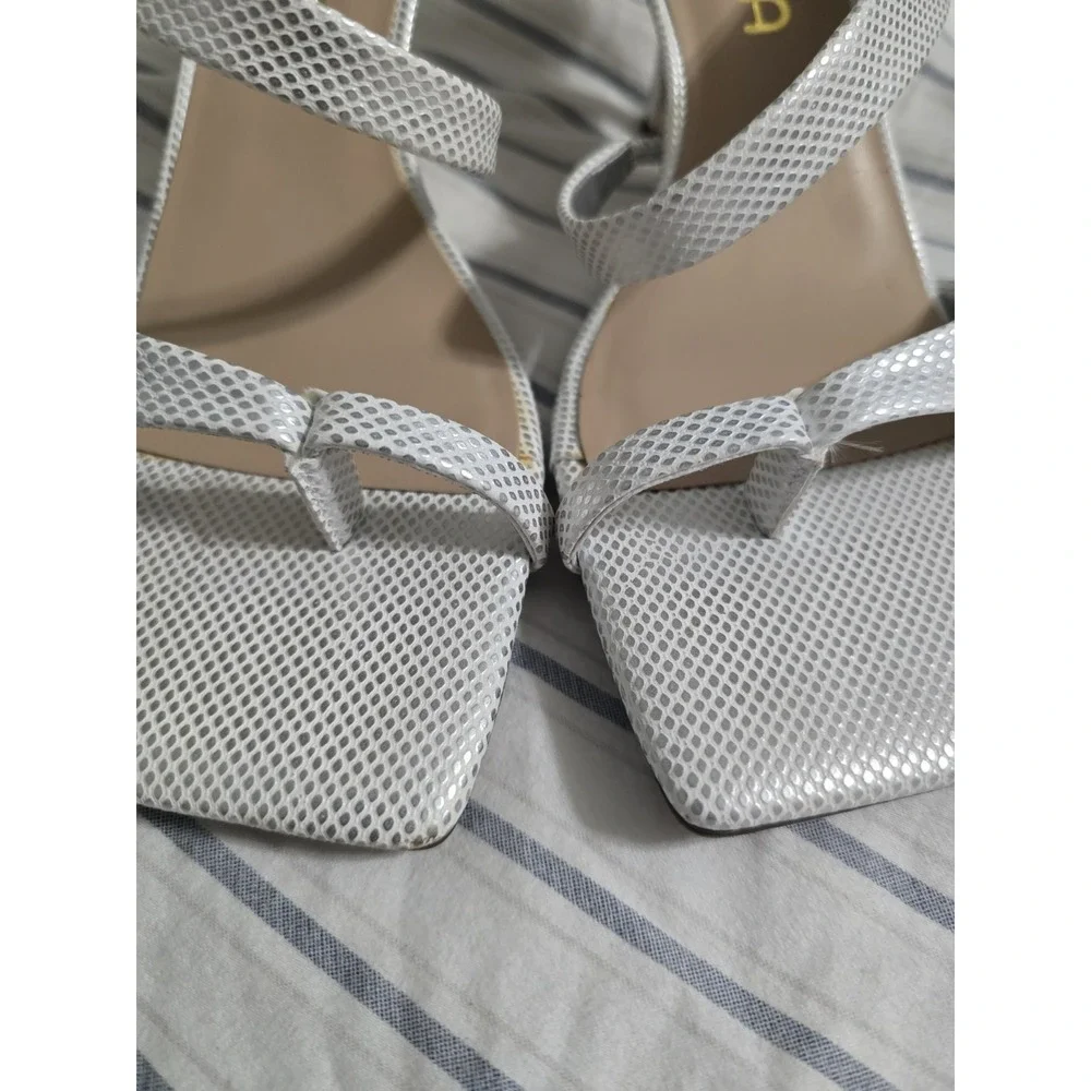 Unisa Women's White Silver Uncamia Kitten Heel Pump Stiletto Sandals - 8M